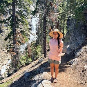 Meet your Posher, Brittany